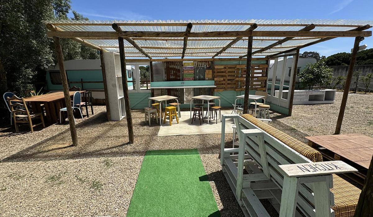 Vdb Lodge - Coworking Space - Work Relax & Sleep Sobreda Exterior foto